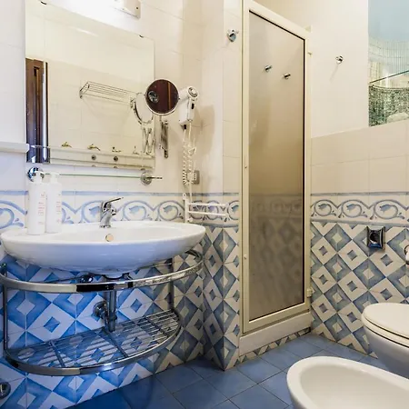 Apartment Grimaldi 8 By Wonderful Italy